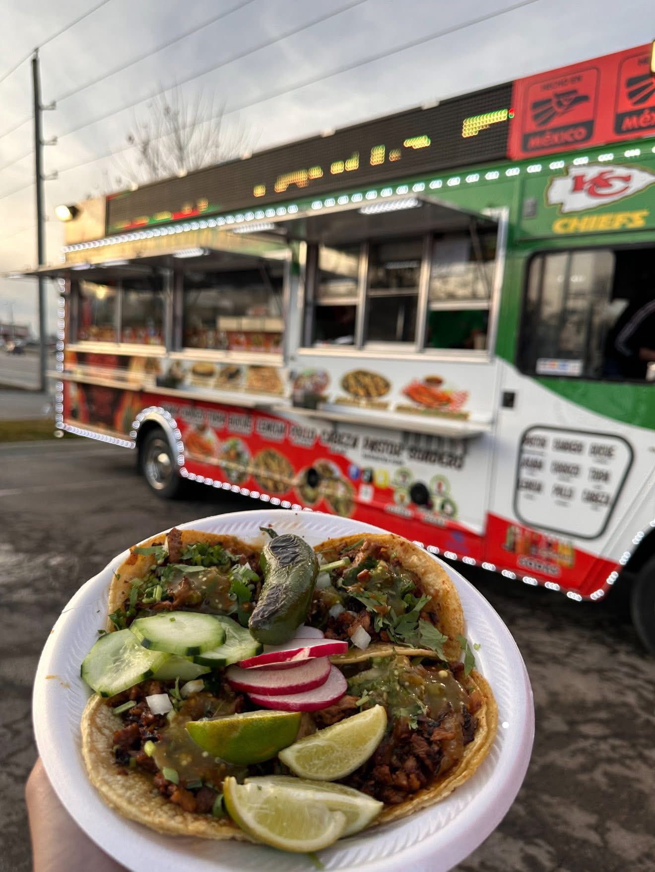 Tacos El Viejon food truck and street tacos